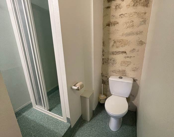 Salle d'eau et WC chambre 1 à 2 personnes