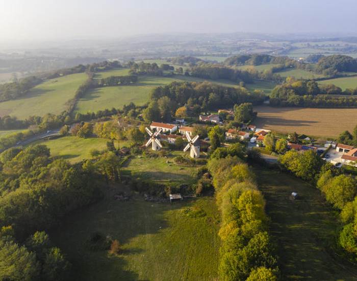 Vue aérienne des moulins-page