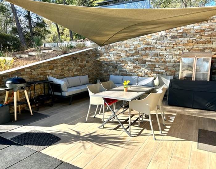 Terrasse privative ombragée