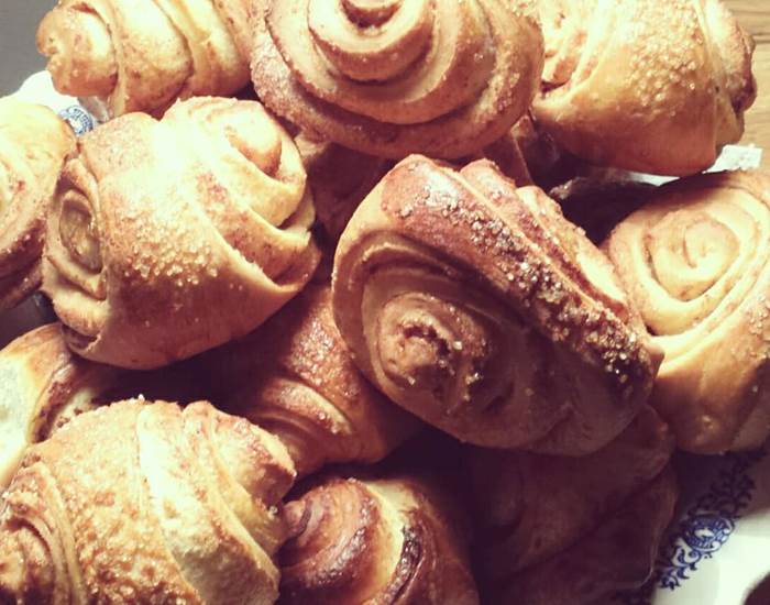 Cinnamon rolls