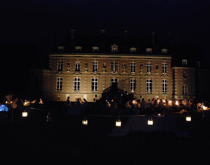 Dîner en blanc au Château d'Auteuil