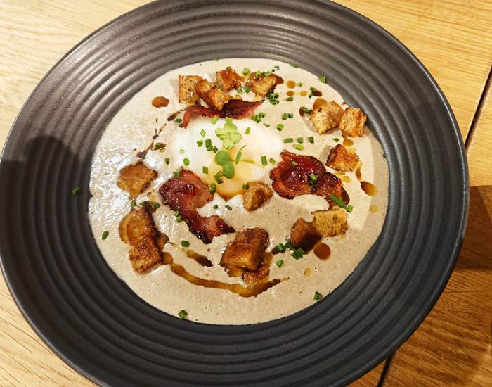 Gîtes, chambre d'hôtes et table d'hôtes gastronomique à Casteljaloux Lot et Garonne, piscine, jacuzzi et spa