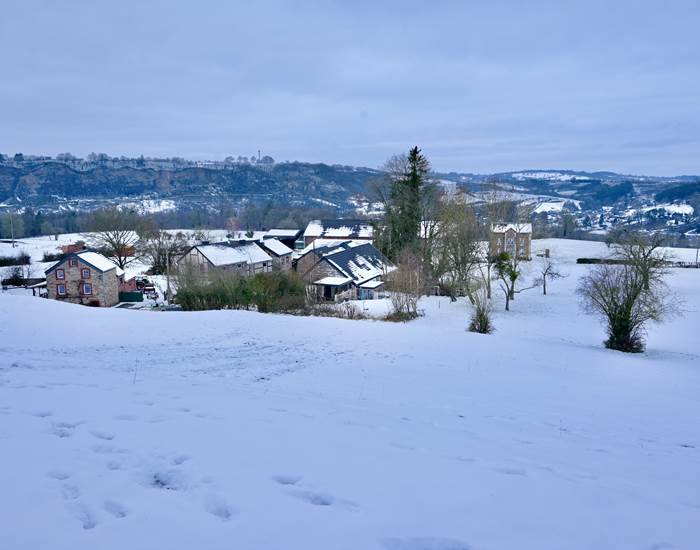 Hénumont onder de sneeuw - sous la neige - unter dem Schnee - under the snow