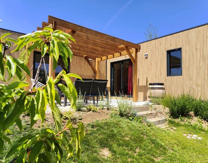 terrasse-du-gite-le-chardonnay-pour-un-repos-garanti