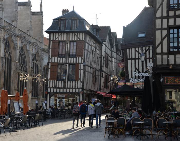 Gite La Mélinothe à Paisy-Cosdon - Aube en Champagne - La rue Champeaux