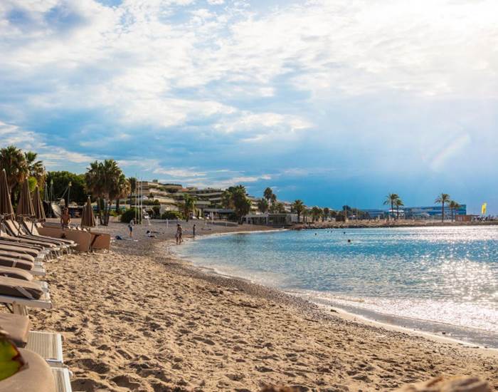 #saintlaurentduvar #plage #printemps #Loubelazur #cotedazur