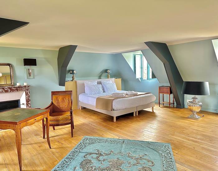 grande suite très lumineuse