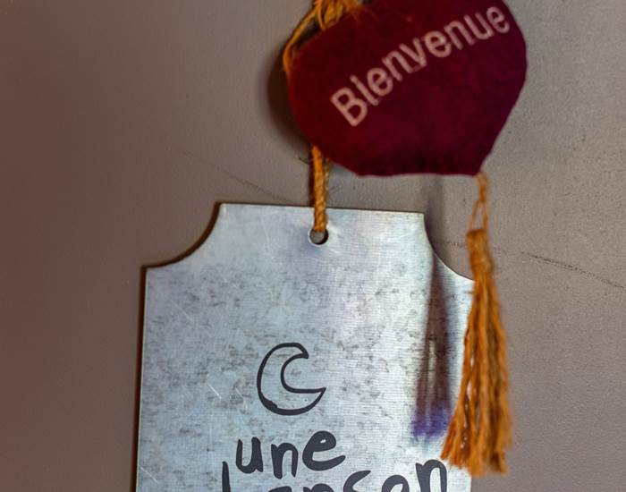 CHANSON DOUCE 4 PERSONNES (12)
