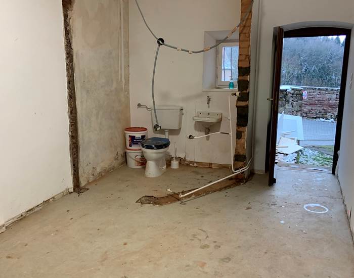Les futures toilettes du Biergarten