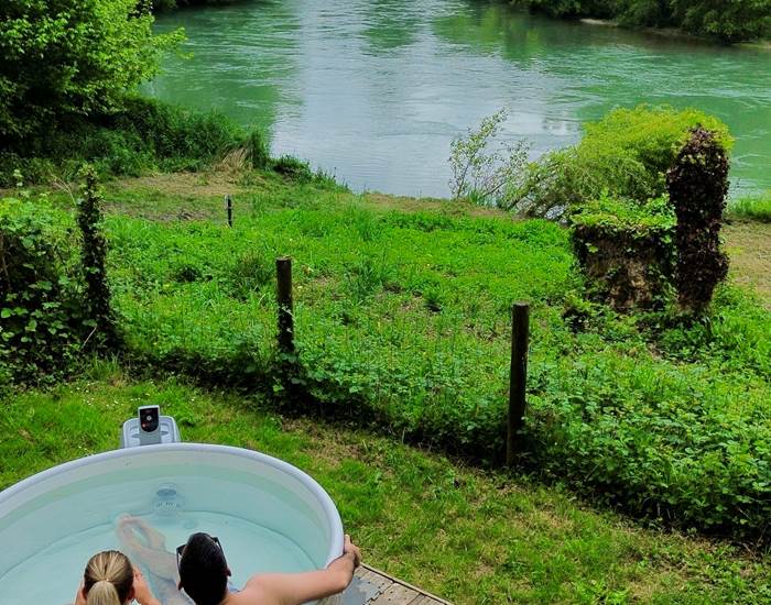Jacuzzi