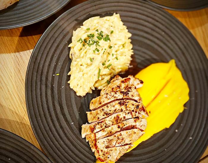 Gîtes, chambre d'hôtes et table d'hôtes gastronomique à Casteljaloux Lot et Garonne, piscine, jacuzzi et spa