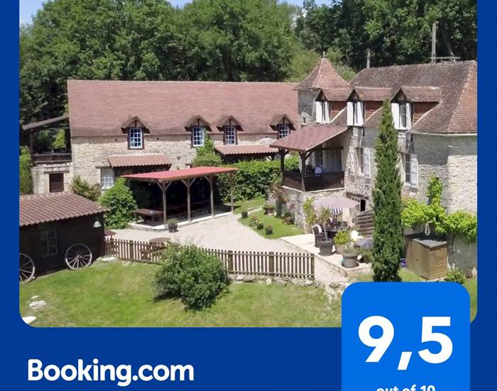 Traveller Review Award