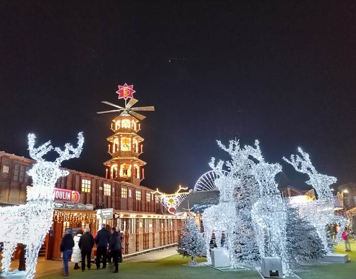 Le Coq du Nord-Mailhac découvre la magie de Noël à Le Barcarès