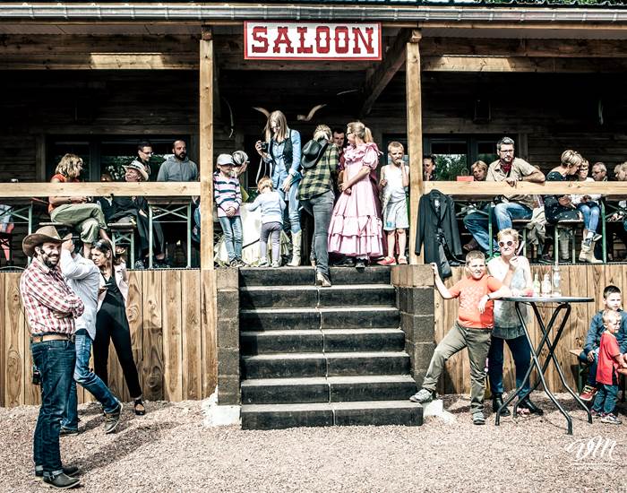 Spectacle western