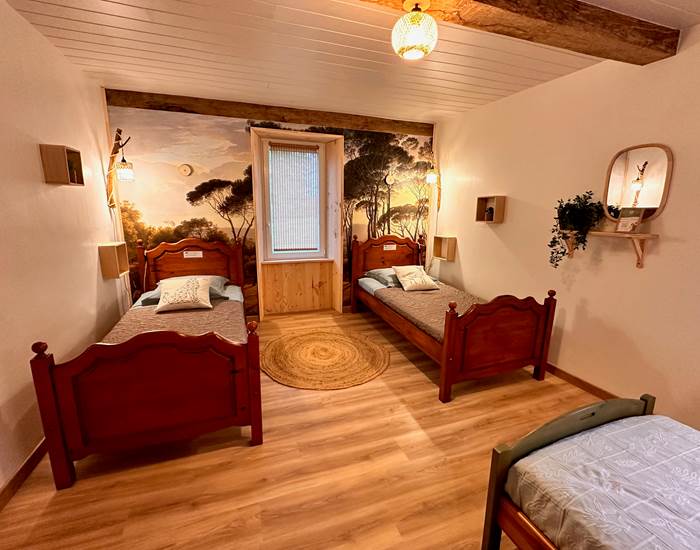 Chambre forêt 🌳 - 3 lits 90
