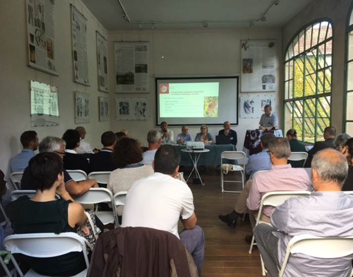 SEMINAIRE DANS L'ORANGERIE