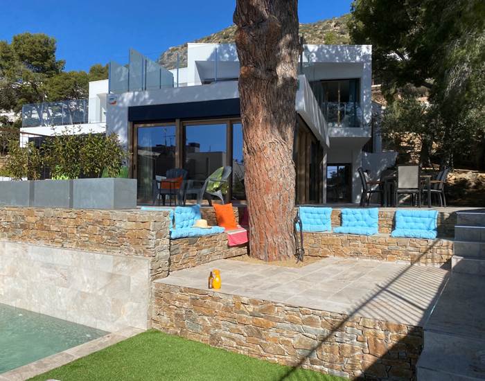 Moments conviviaux, au pied de l'arbre à parole "PINO"