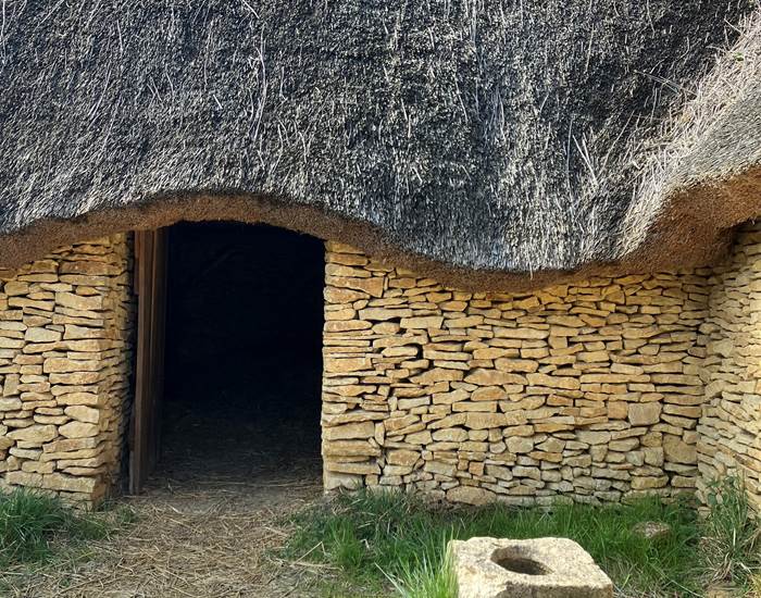 Une maison carolingienne