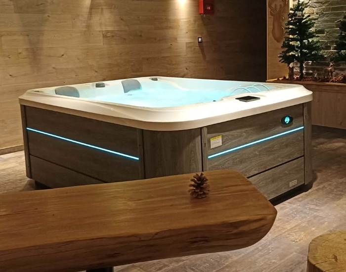 Notre nouveau spa privatif 2pers Hôtel Restaurant La Sapinière  Pied des Pistes Saint Lary Soulan Hautes Pyrénées (65)