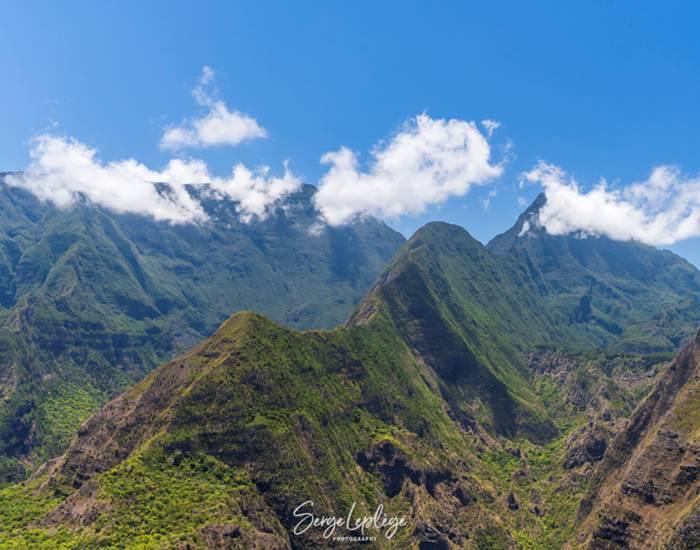 Explorez en ULM les plus beaux paysages des cirques de l'ile de la Réunion