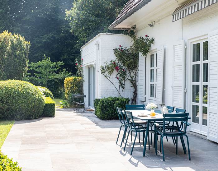 table et chaises de jardin