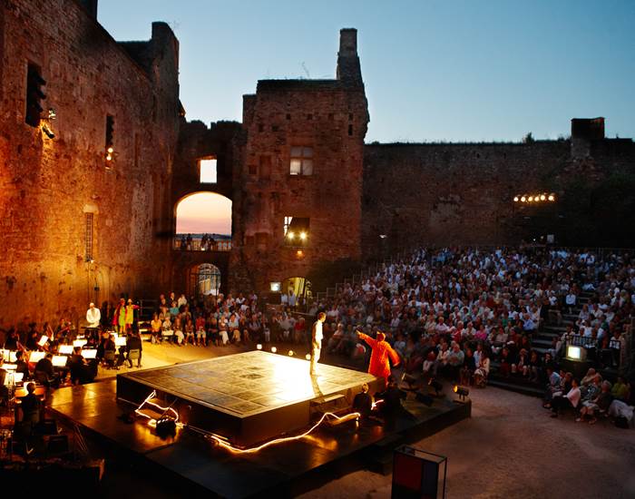 festival_saint_cere_chateau_castelnau_bretenoux