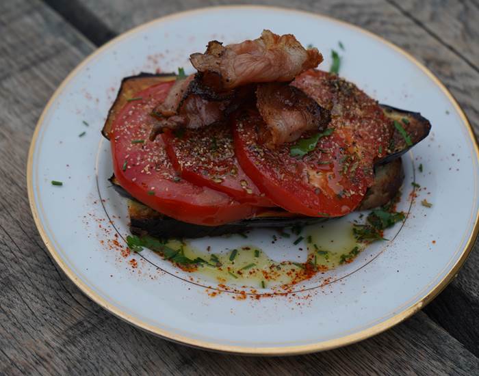 Guinguette, Plats à partager, Jazz, Concert, Produits locaux et frais, Vins Biodynamie, Nature, Vue sur Dordogne