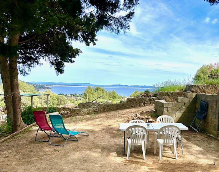 Terrasse privative vue mer et collines
