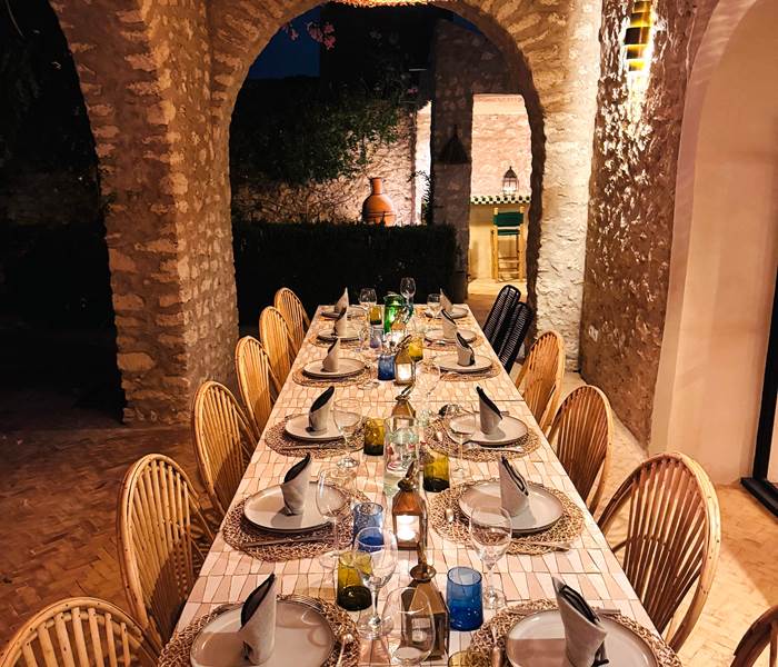 table-hotes-conviviale-essaouira