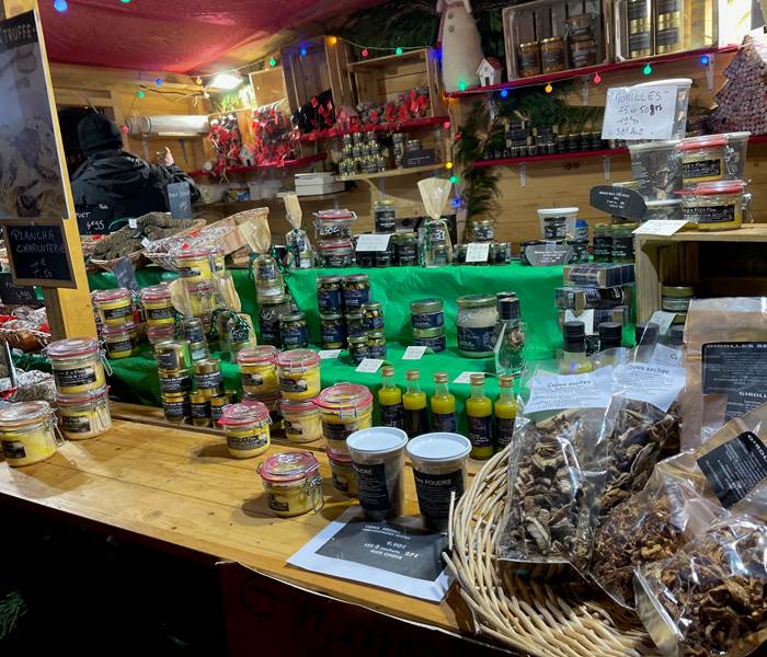 foie-gras-truffe-marché-de-noël-sarlat-dordogne