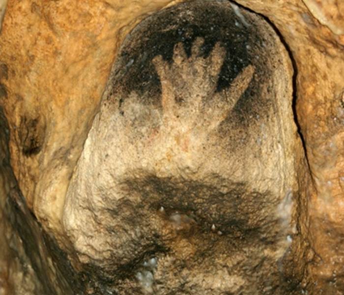 Main-a-la-niche---SPRINGINSFELD