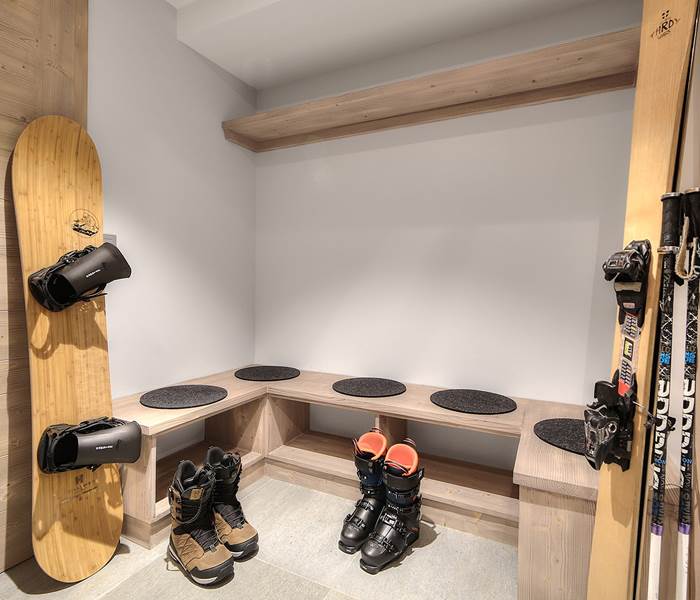 ski room