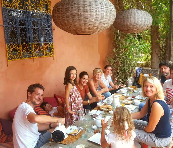 Riad Baoussala - petit dej dans le jardin