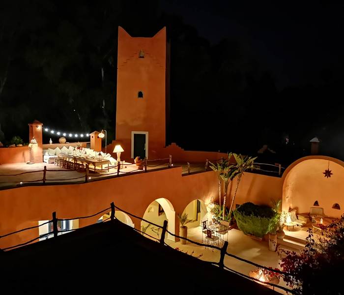 Baoussala by night
