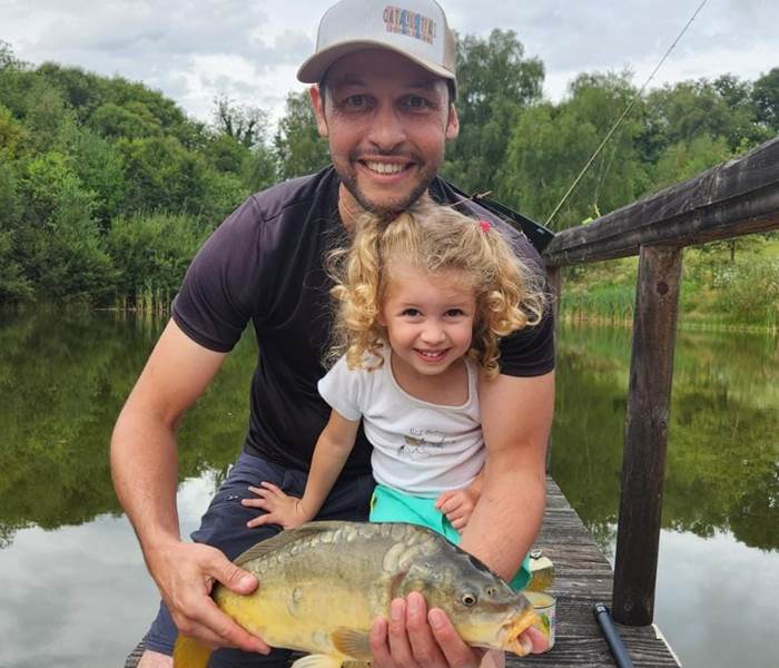 Bonne pêche !  les bois de saint Auvent