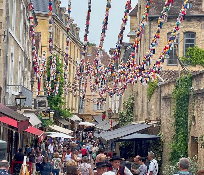fetetraditionnelle-sarlat-dordogne
