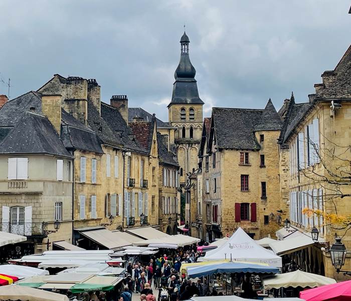 marchedesarlat-vacances-dordogne-perigord