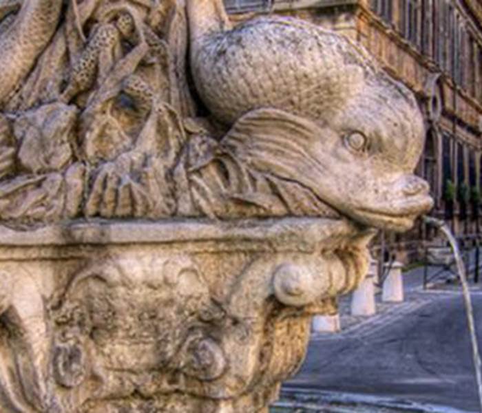 Fontaine des Quatre dauphins