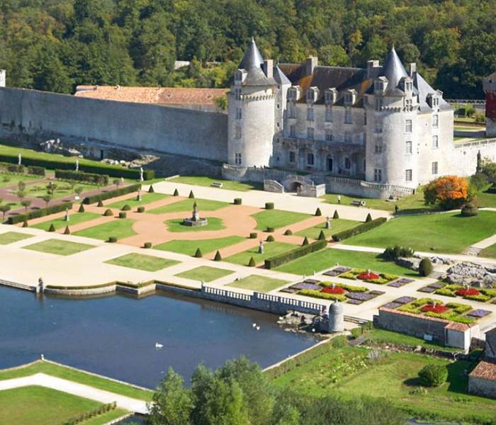 Le Château de le Roche Courbon