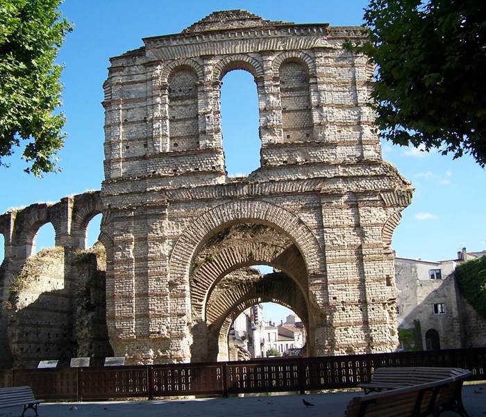 Palais-Gallien---Credit-Francois-Poincet--1--1