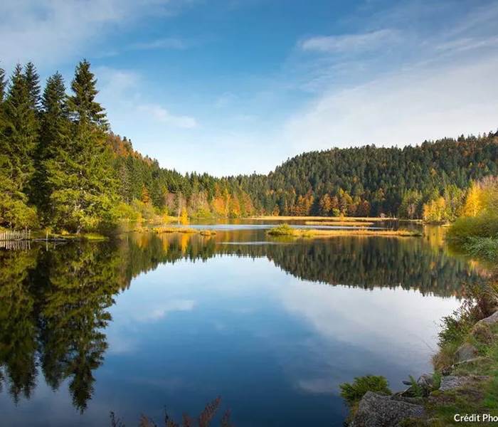 Le lac de Lispach, d'origine glaciaire