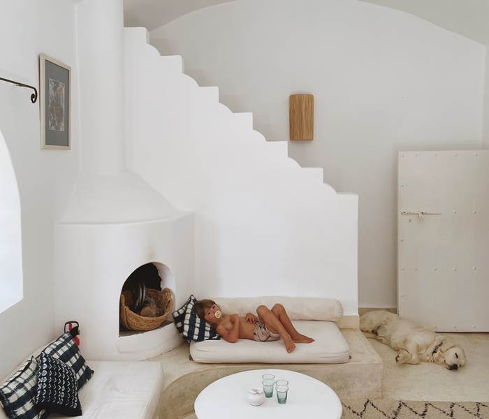 les vacances, la sieste au frais dans la suite hammam... (by mamafolk-photography)