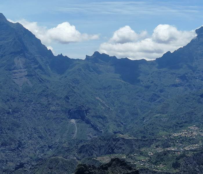vue sur Cilaos depuis le Dimitile