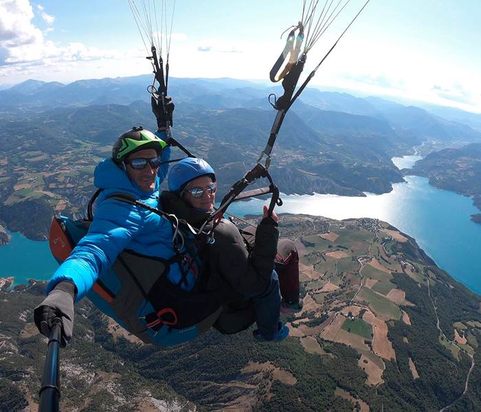 Vol en parapente, les Ailes du Lac à Saint Vincent les Forts