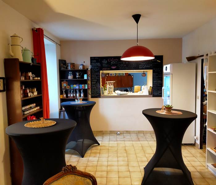 Ille flottante bar et restauration