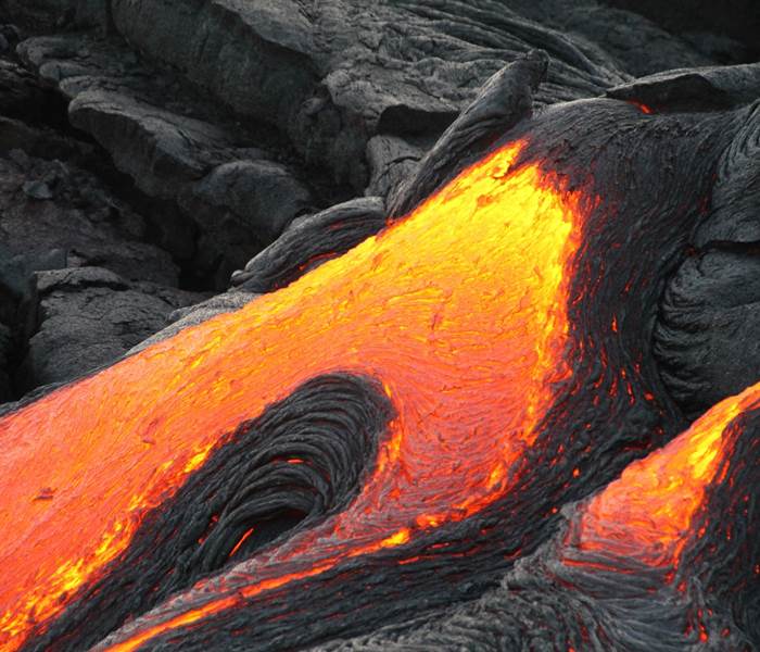 L'Orée du Maïdo - éruption de la Fournaise, lave en fusion