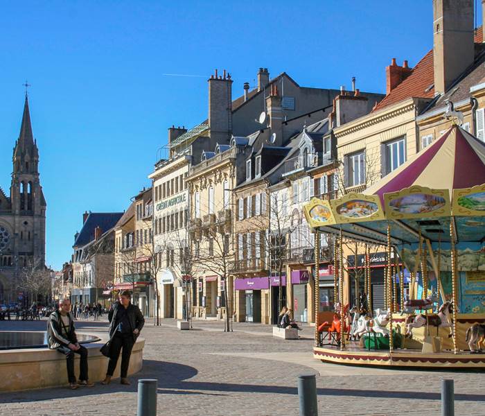 Moulins