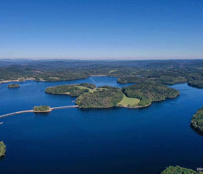 Vue aérienne du Lac de Vassivière