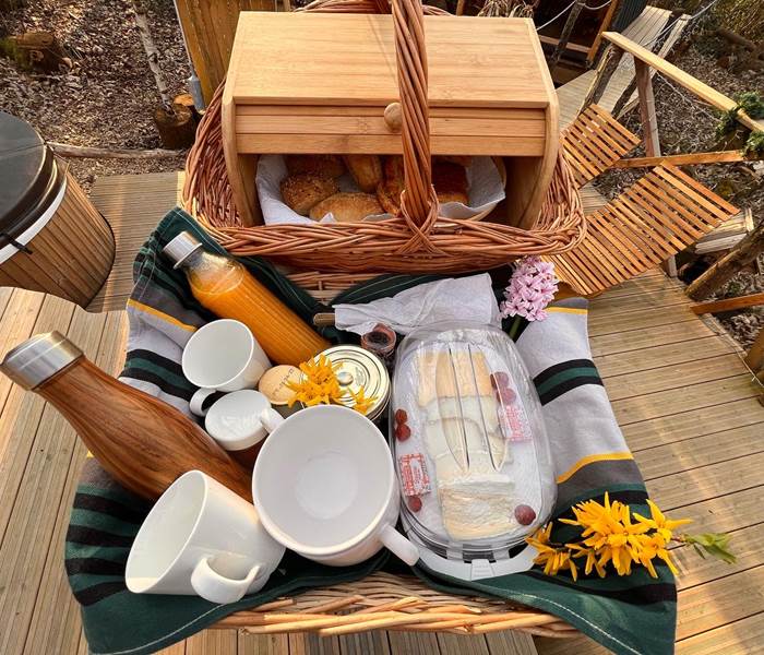 Petit déjeuner aux premiers rayons du soleil