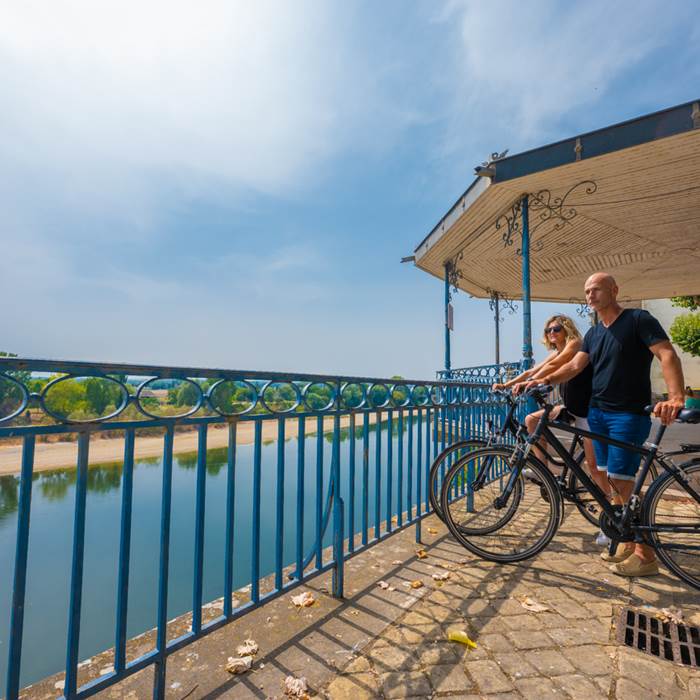 La belle vue sur la Garonne depuis le belvédère de Tonneins